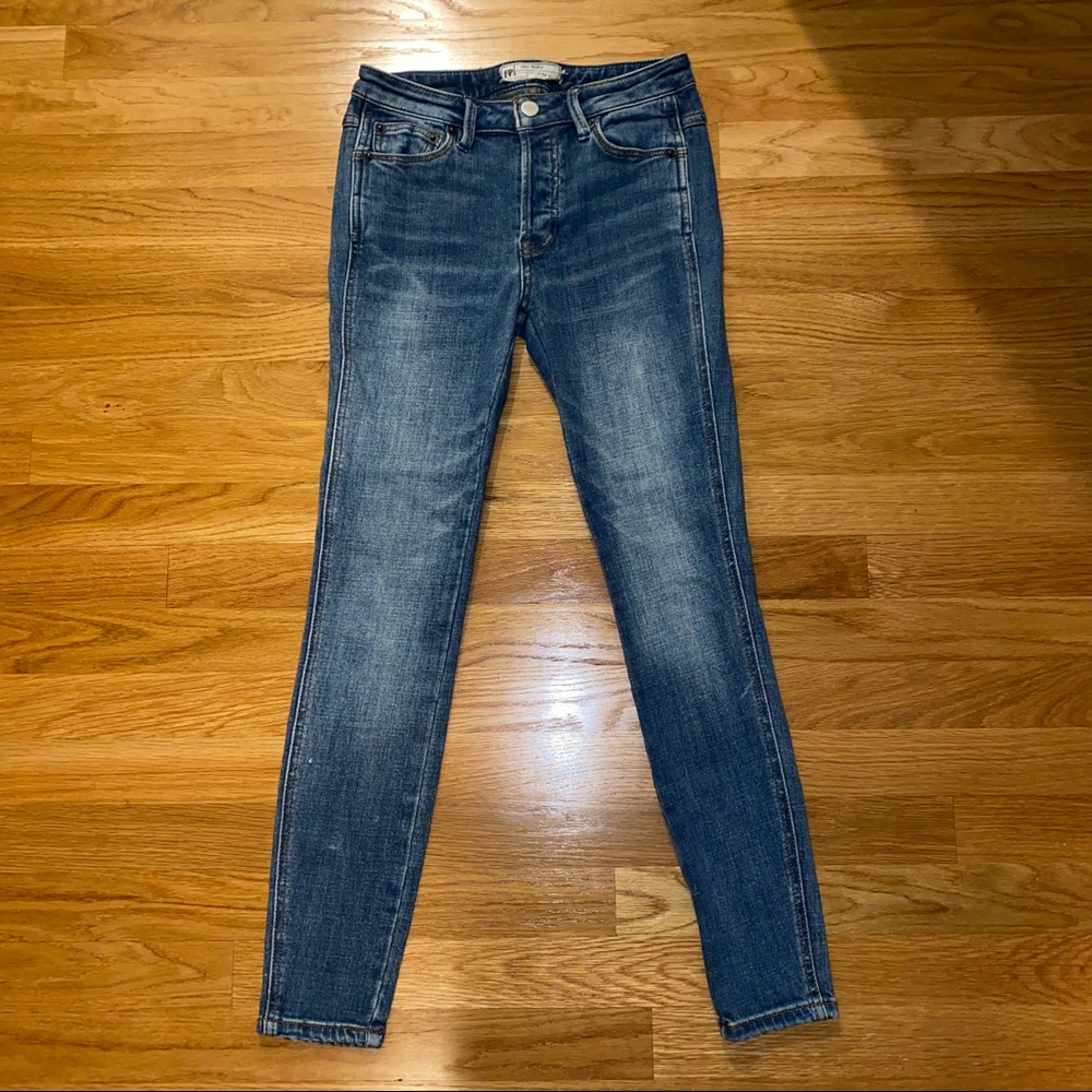 FREE PEOPLE | Medium Wash Skinny Jeans